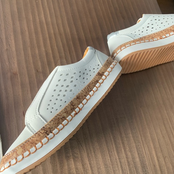 White Slip-on Sneakers with Rainbow colorful Elastic - Picture 3 of 6